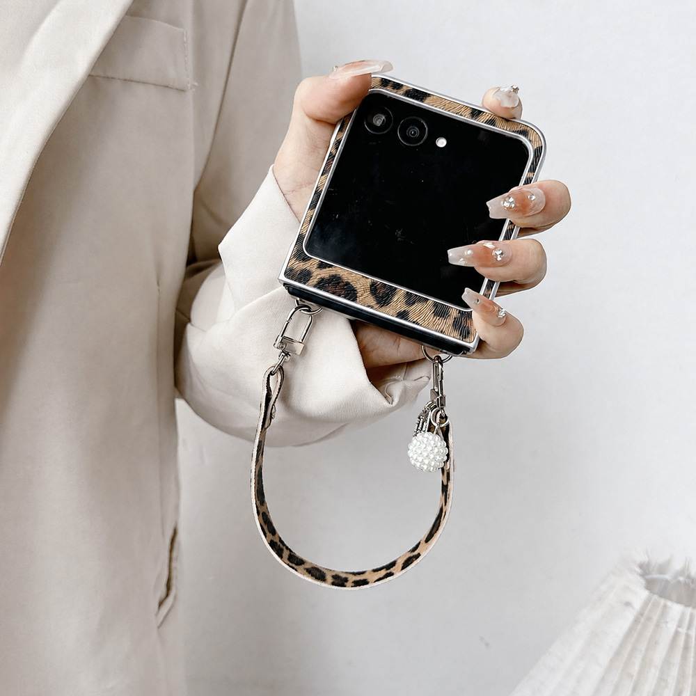 Leopard Print Folding Flip Pho - Phone Cases With Charms recension och pris