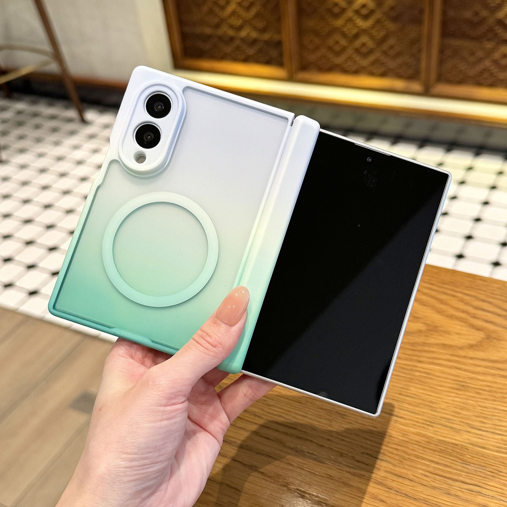 Premium Fashion Gradient Color - Gradient Color Case recension och pris