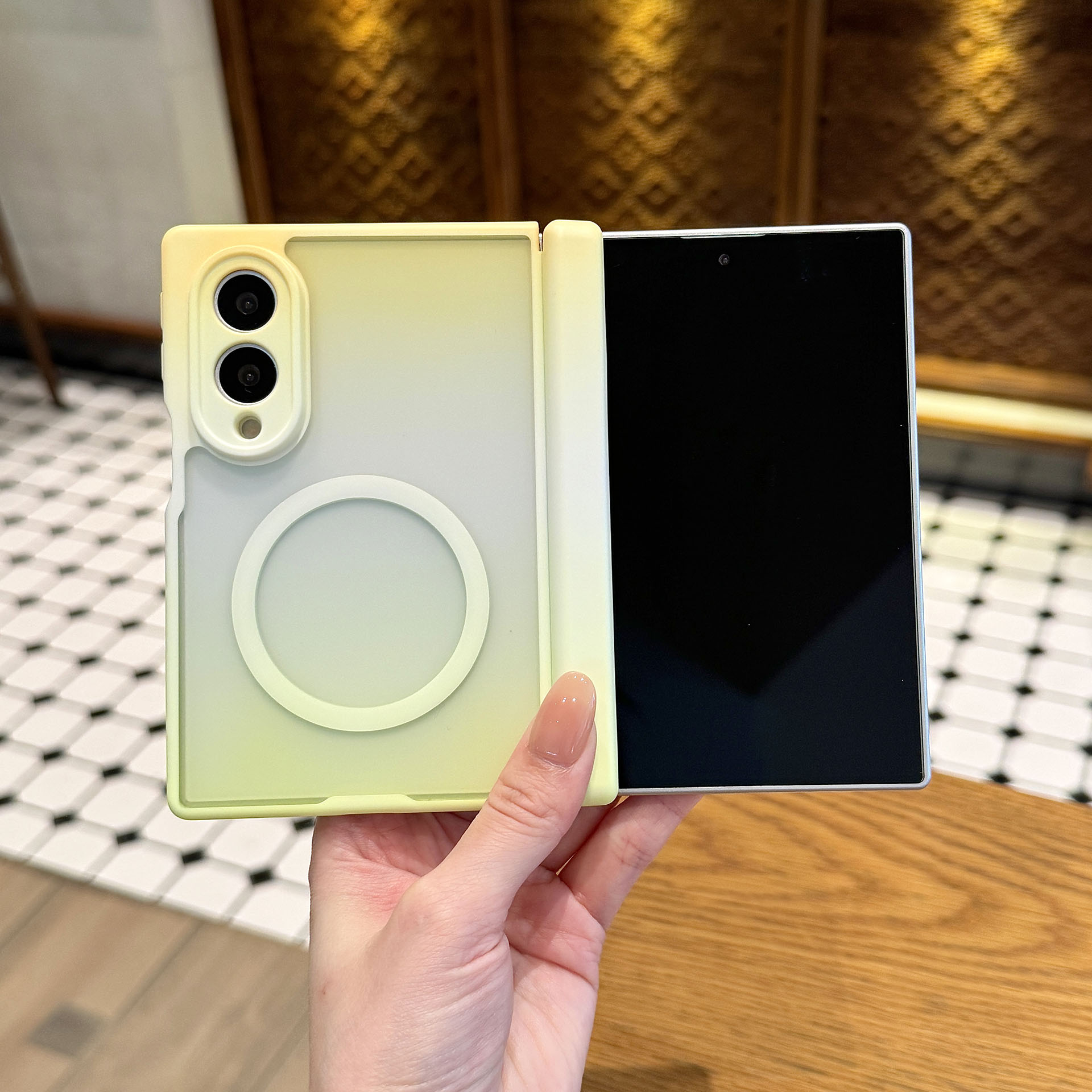 Premium Fashion Gradient Color - Gradient Color Case recension och pris