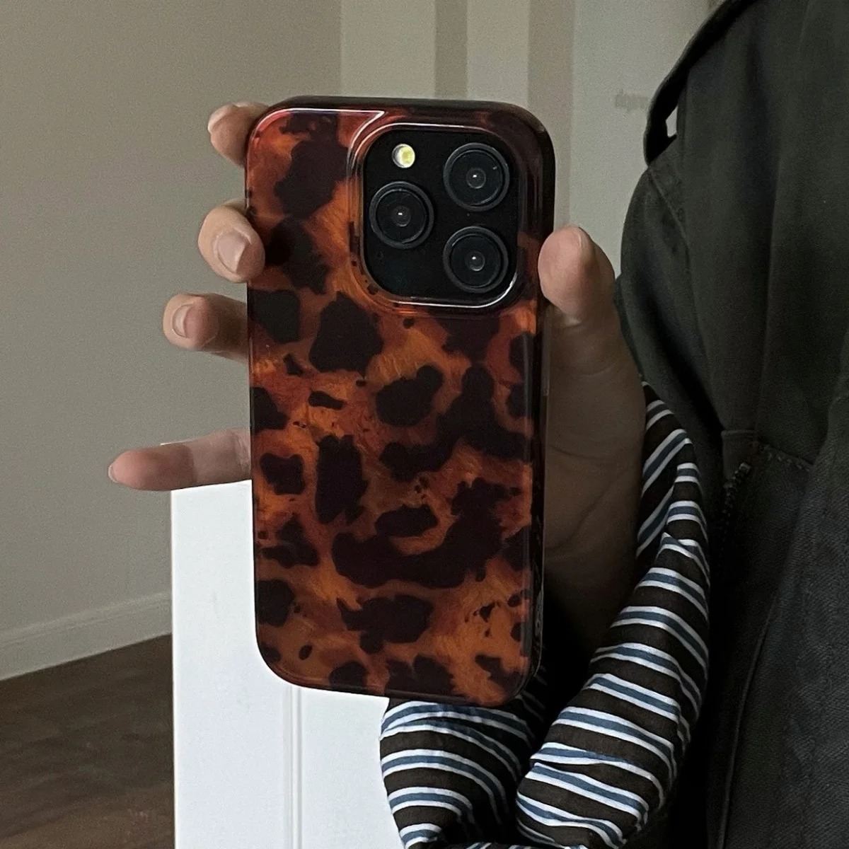 Retro Amber Texture Laser Phon - Phone Cases Leopard Print recension och pris